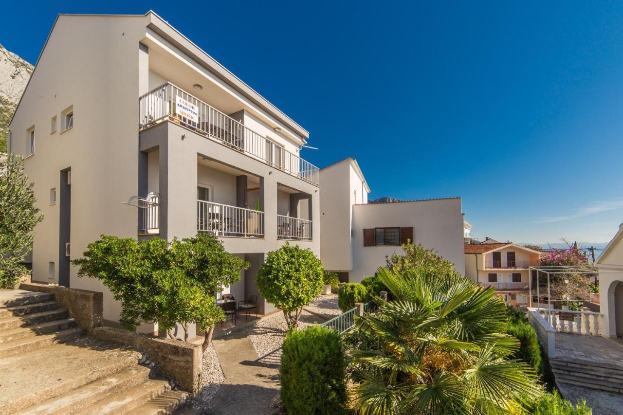 Apartments By The Sea Brist, Makarska - 11078 Exterior foto