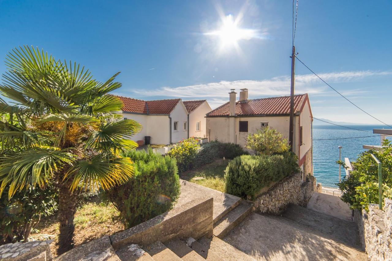Apartments By The Sea Brist, Makarska - 11078 Exterior foto