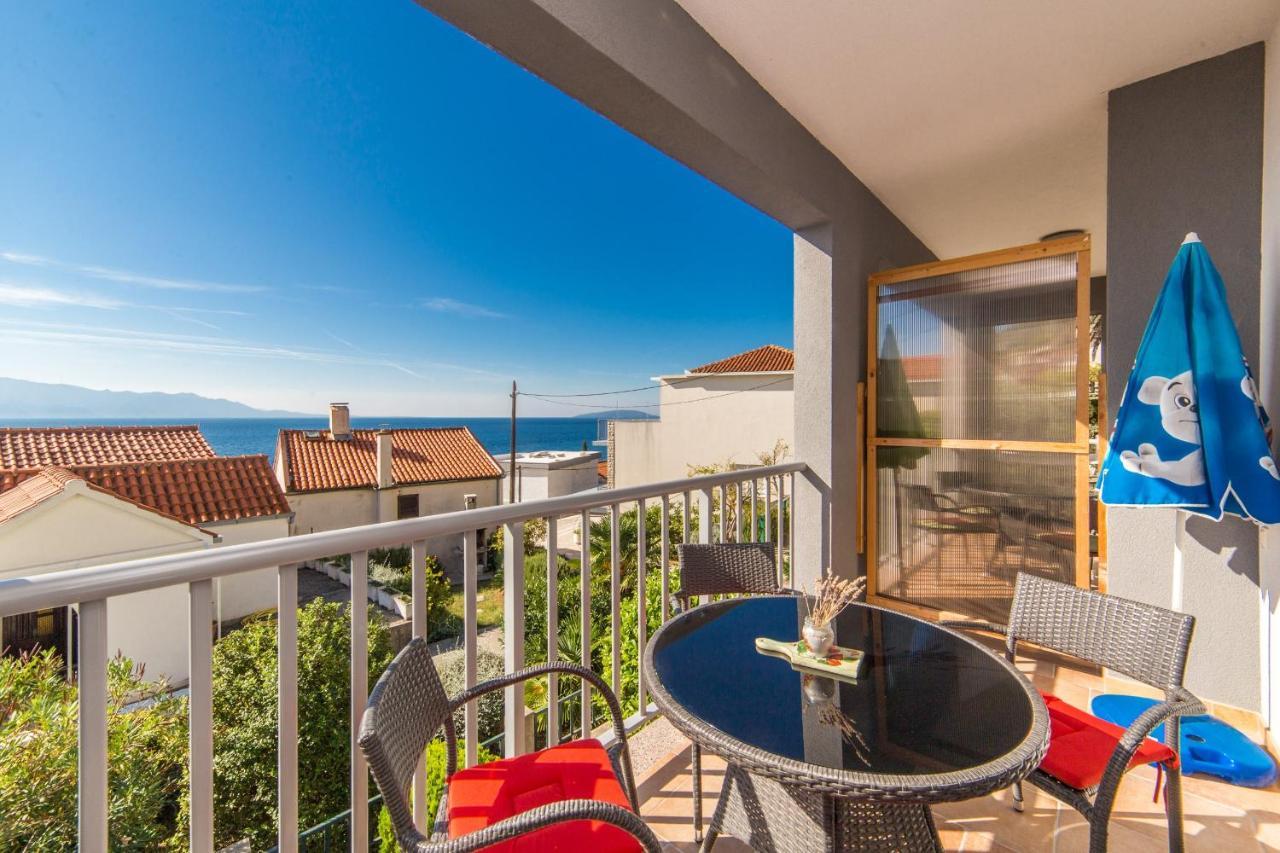 Apartments By The Sea Brist, Makarska - 11078 Exterior foto