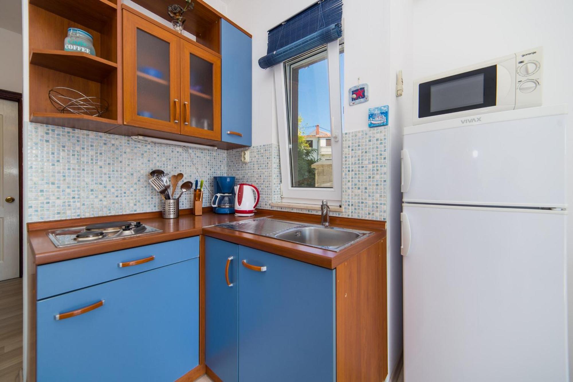 Apartments By The Sea Brist, Makarska - 11078 Quarto foto