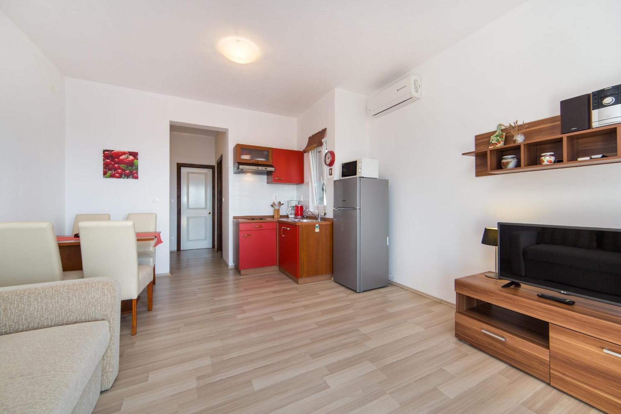 Apartments By The Sea Brist, Makarska - 11078 Quarto foto